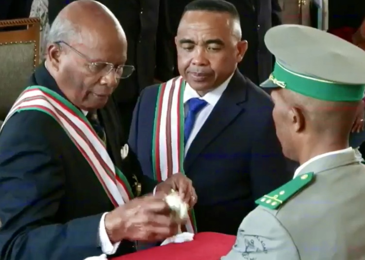 Madagascar : le colonel Michaël Randrianirina investi président @lsiafrica