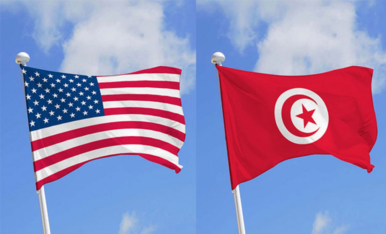 Drapeau des Etats Unis et de la Tunisie